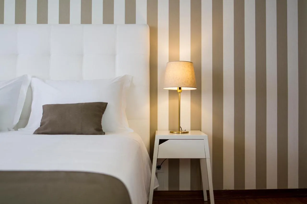 Art 4 You Cascais Suites 0*,  פורטוגל