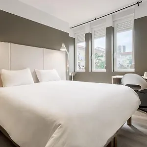 Pensión Rainbow By Olala Homes, Cascaes